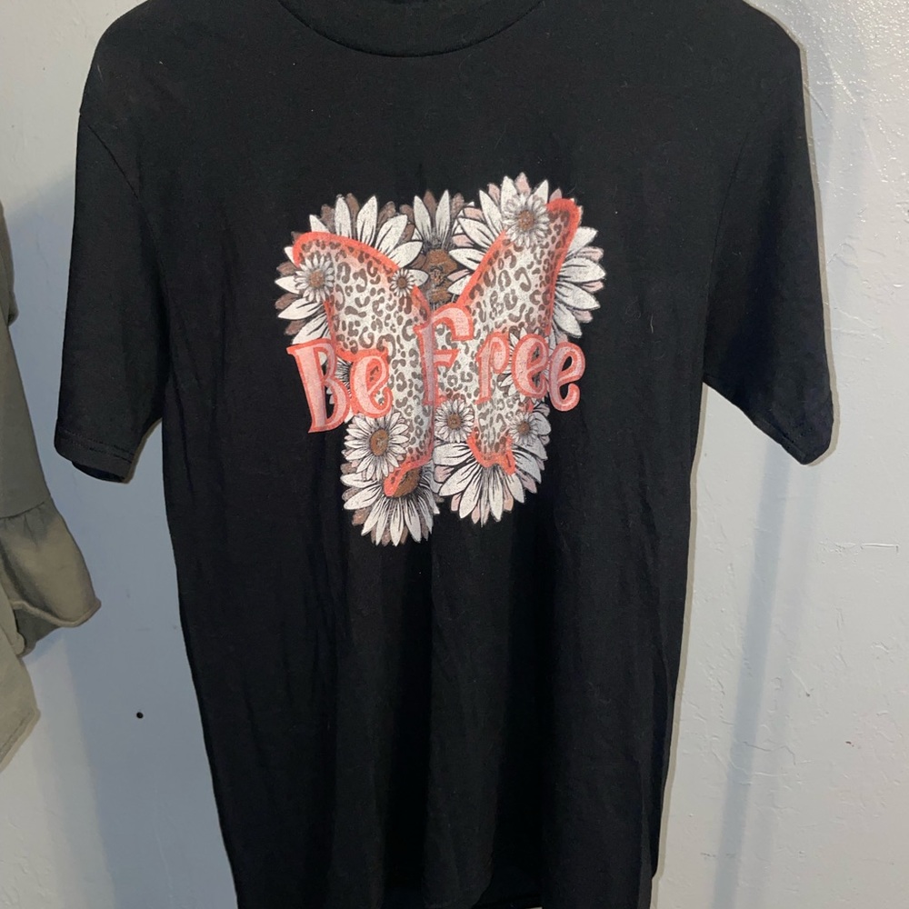 Be Free Graphic Tee